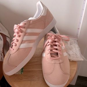 New Adidas Gazelle sneakers in light pink. Women’s size 9.5/men’s size 8.
